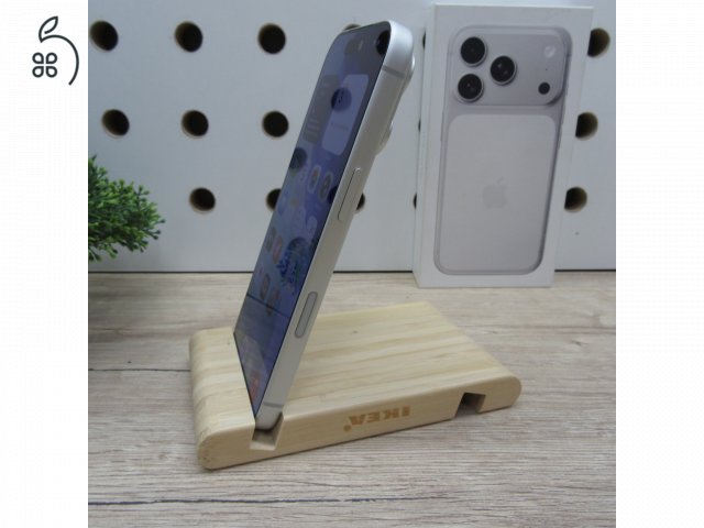 Apple iPhone 17 Pro 256GB Silver használt újszerű 100% akku 72 ciklus garanciás 2026.11.24-ig