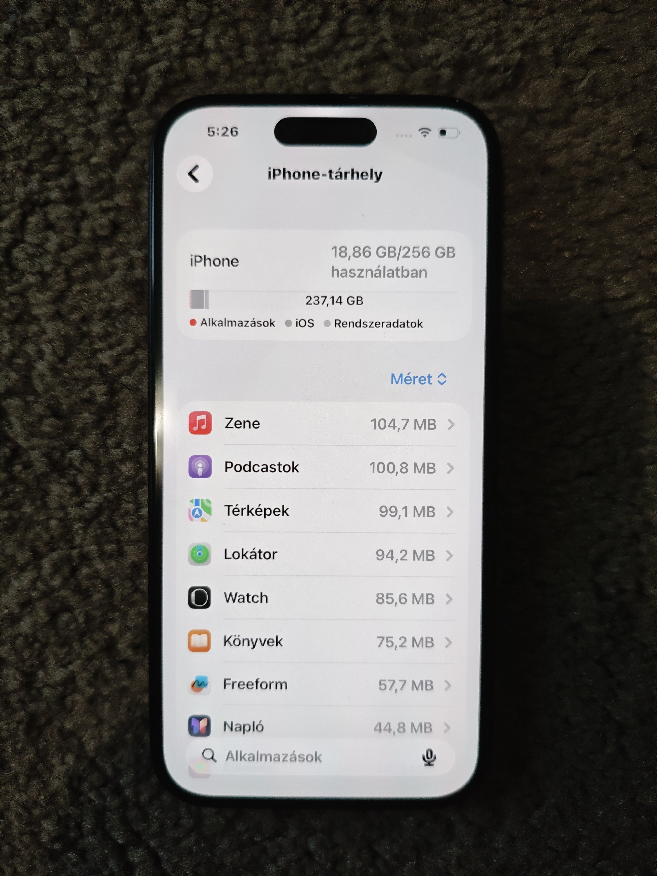 iPhone 15 256GB Fekete 88% akku