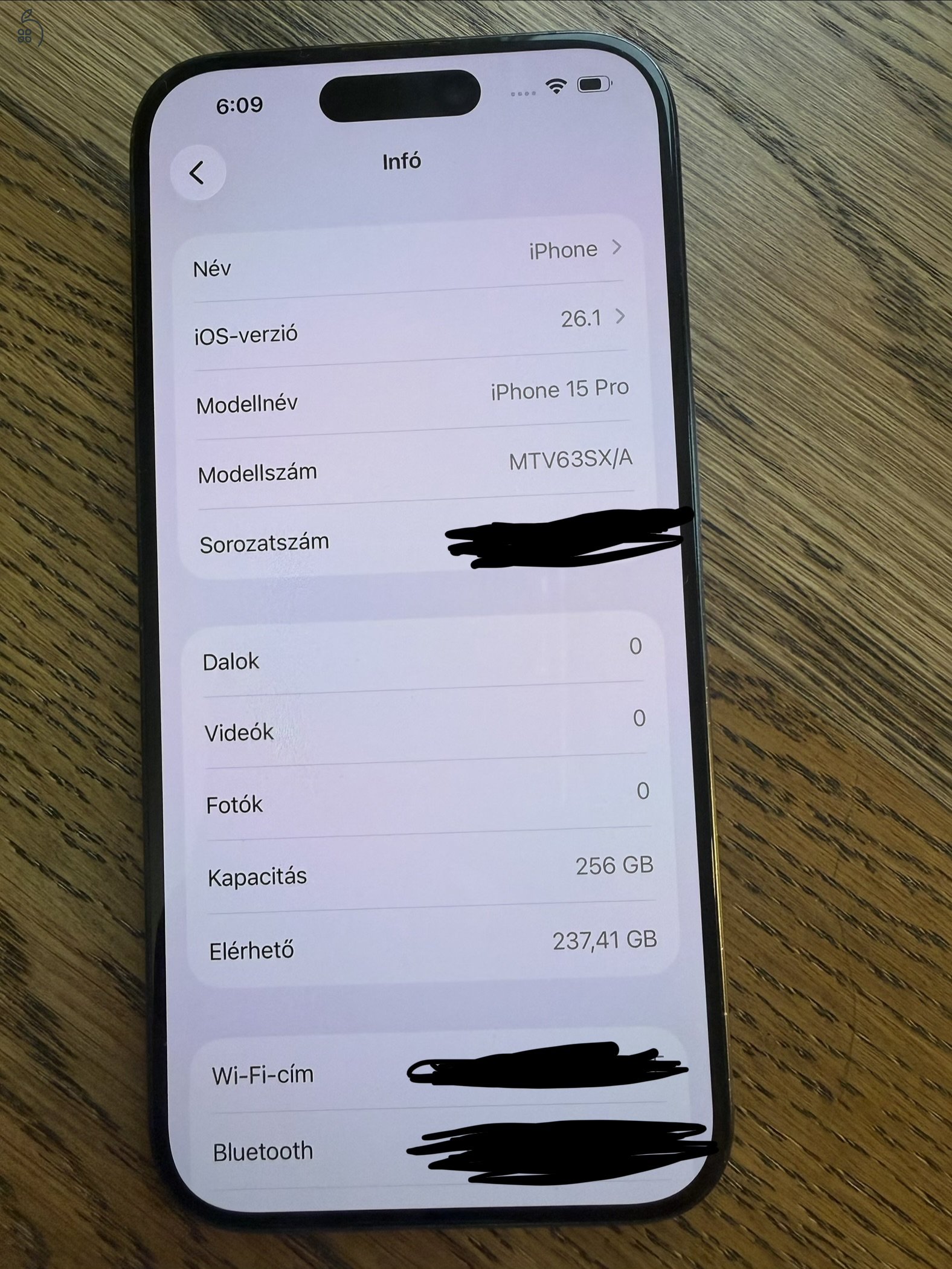 Eladó iPhone 15 Pro  - 256 GB - Blue Titanium színben - ajándék tokkal