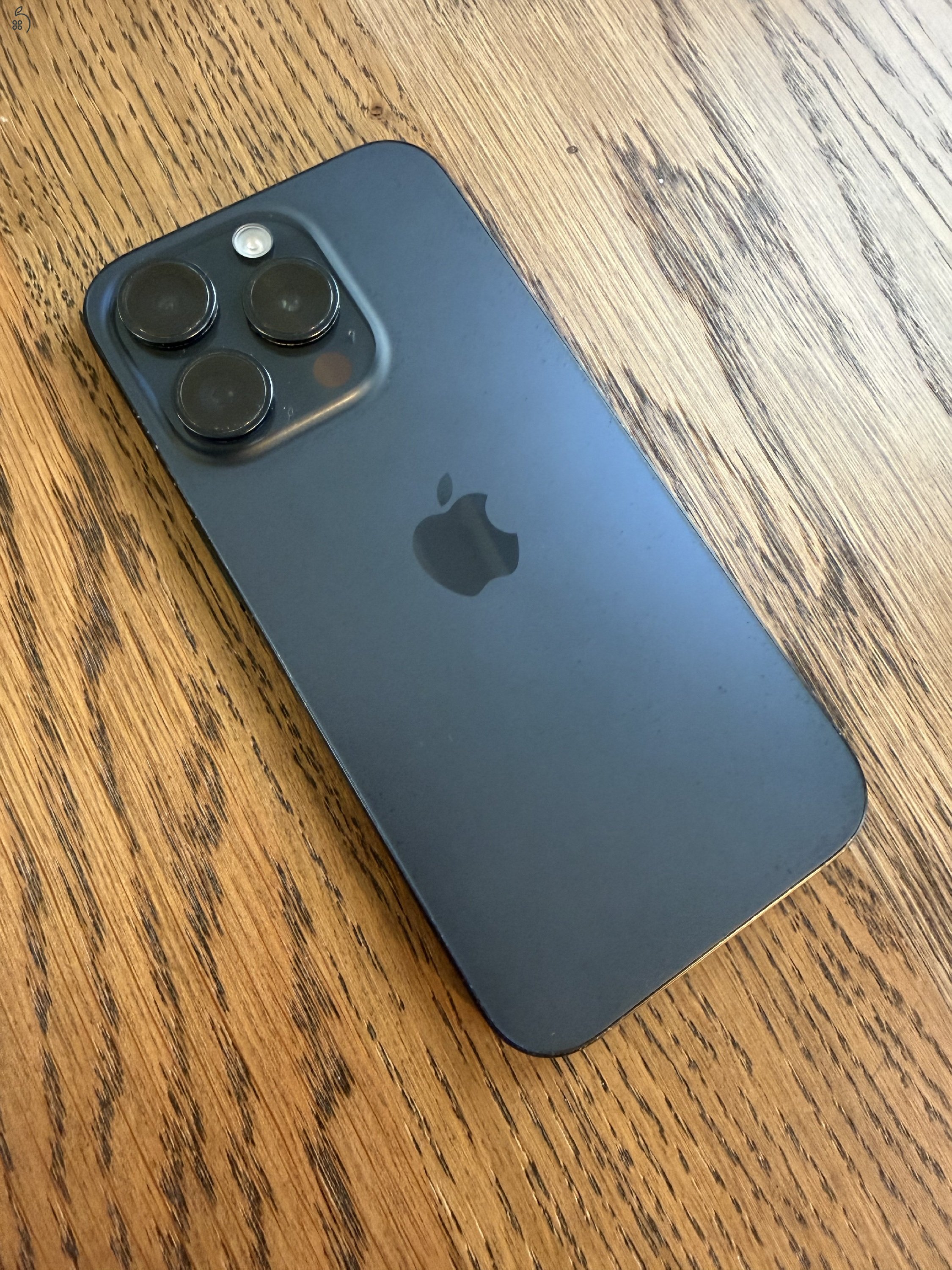 Eladó iPhone 15 Pro  - 256 GB - Blue Titanium színben - ajándék tokkal