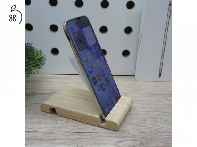 Apple iPhone Air 256GB Light Gold használt karcmentes 100% akku 2026.10.28-ig garanciás