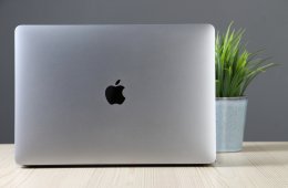 Apple Macbook Pro 13