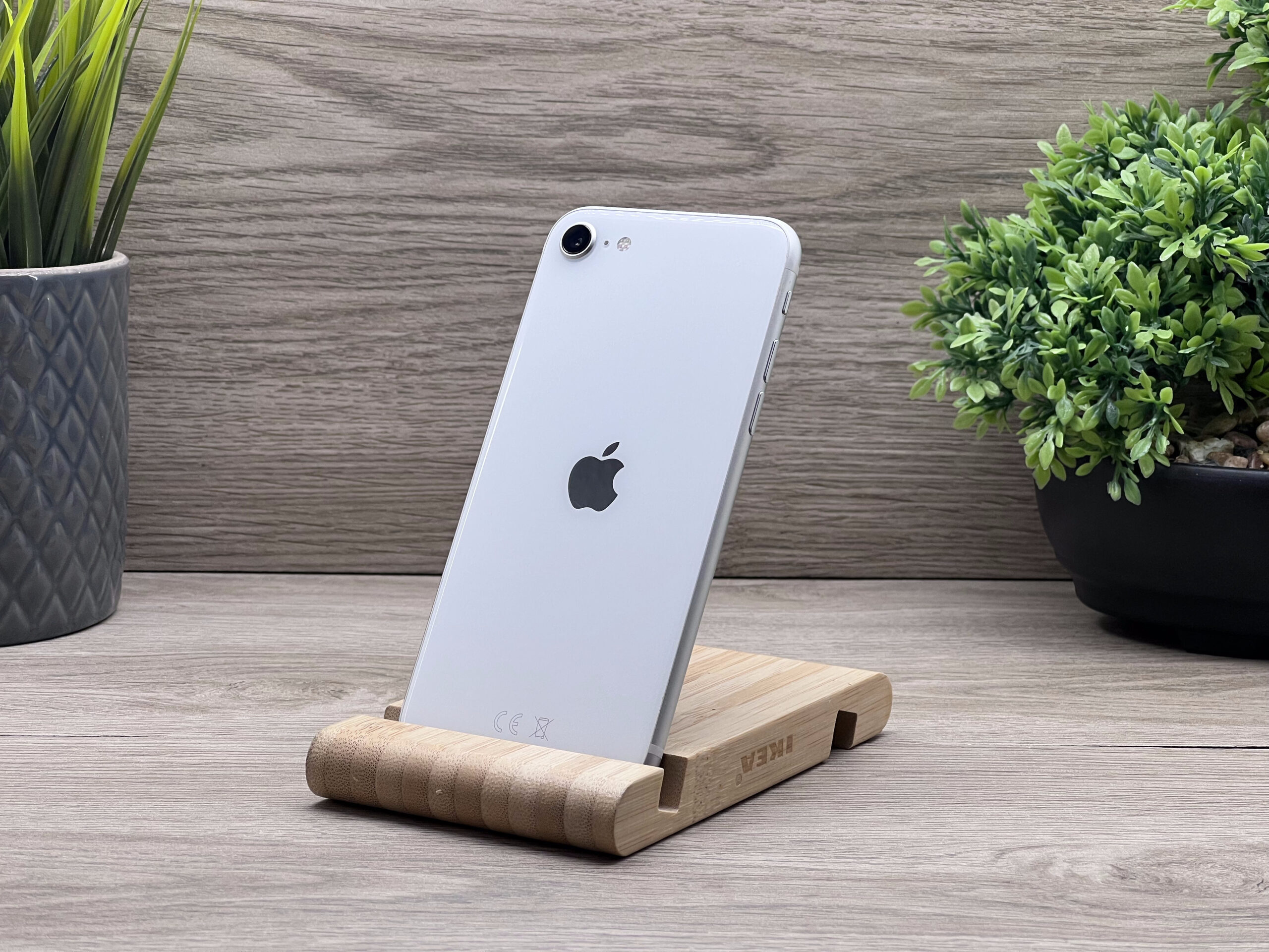 iPhone SE 2020 White 64GB 2 ÉV Garanciával 100%