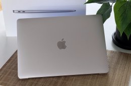 Hibátlan MacBook Air 2020 Silver M1 13”256GB 2 ÉV Garanciával