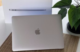 Hibátlan MacBook Air 2020 Silver M1 13”256GB 2 ÉV Garanciával