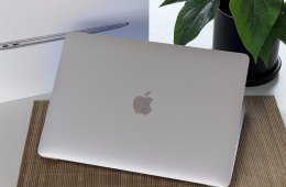 Hibátlan MacBook Air 2020 Silver M1 13”256GB 2 ÉV Garanciával
