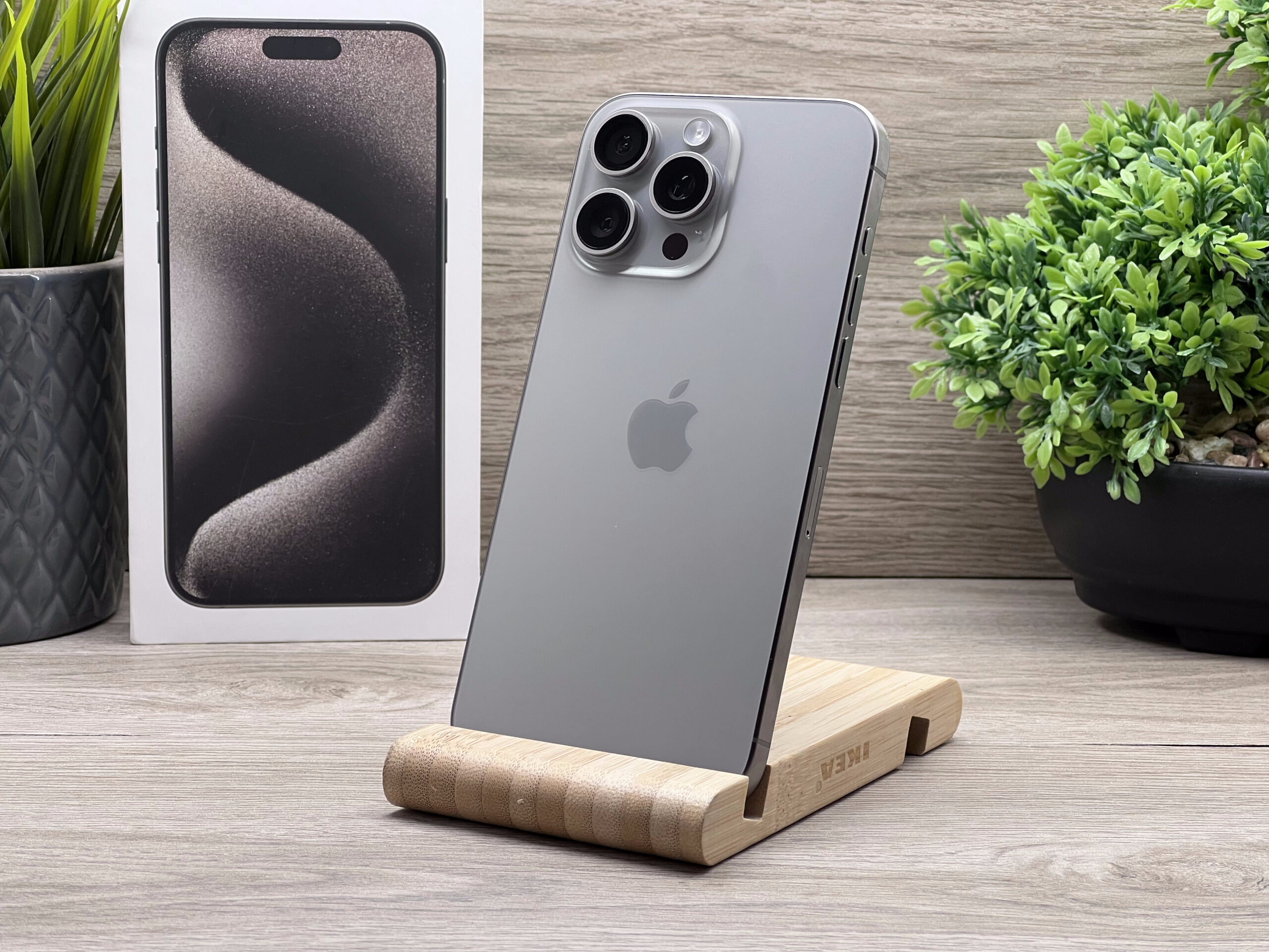 iPhone 15 Pro Max Natural Titanium 256GB 2 ÉV Garanciával 91%