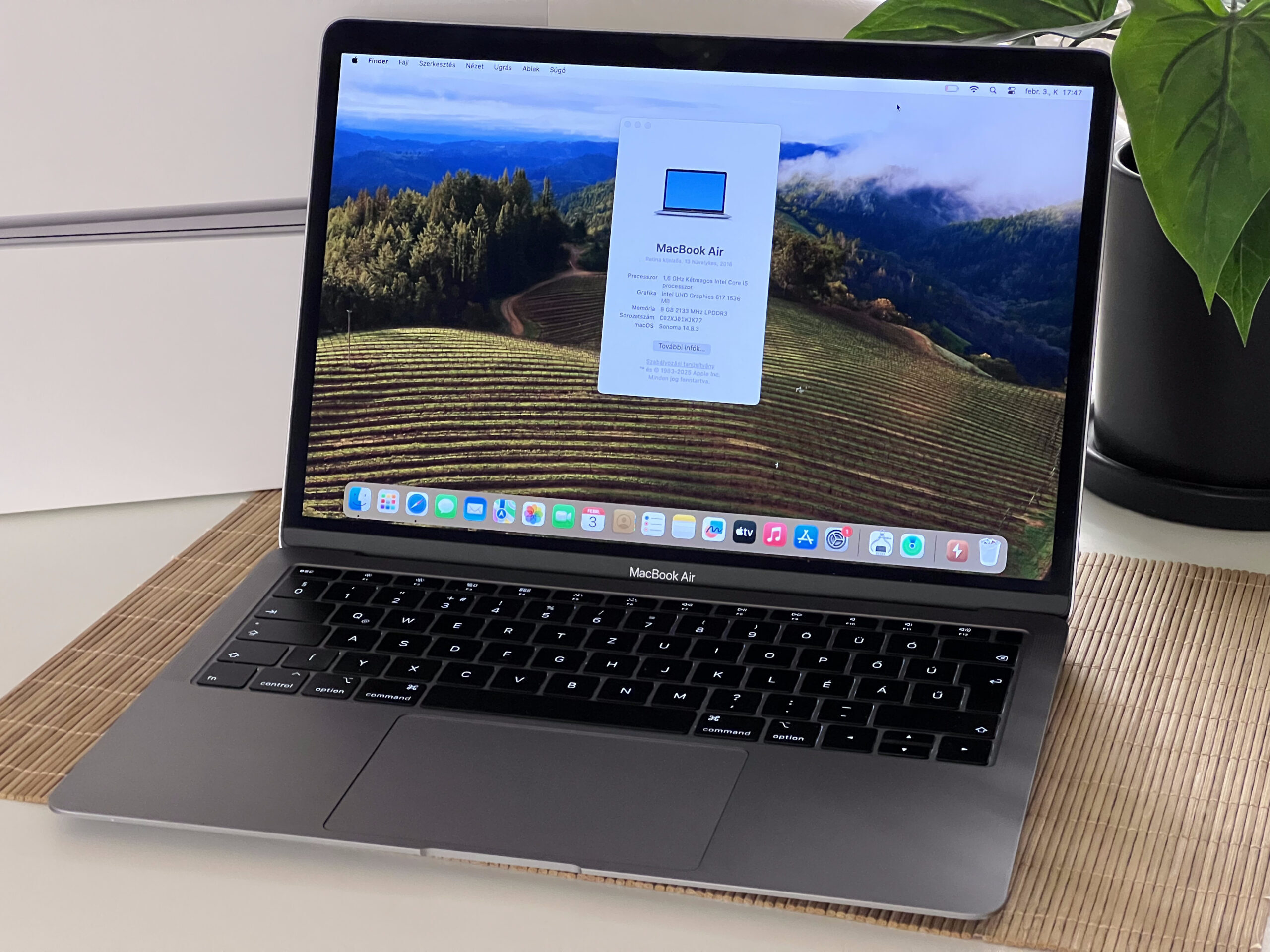 Hibátlan MacBook Air 2018 i5 13”128GB 2 ÉV Garanciával