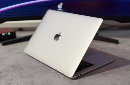 MacBook Pro 13” (2017) – i5 / 16GB RAM / 512GB SSD – frissen telepítve