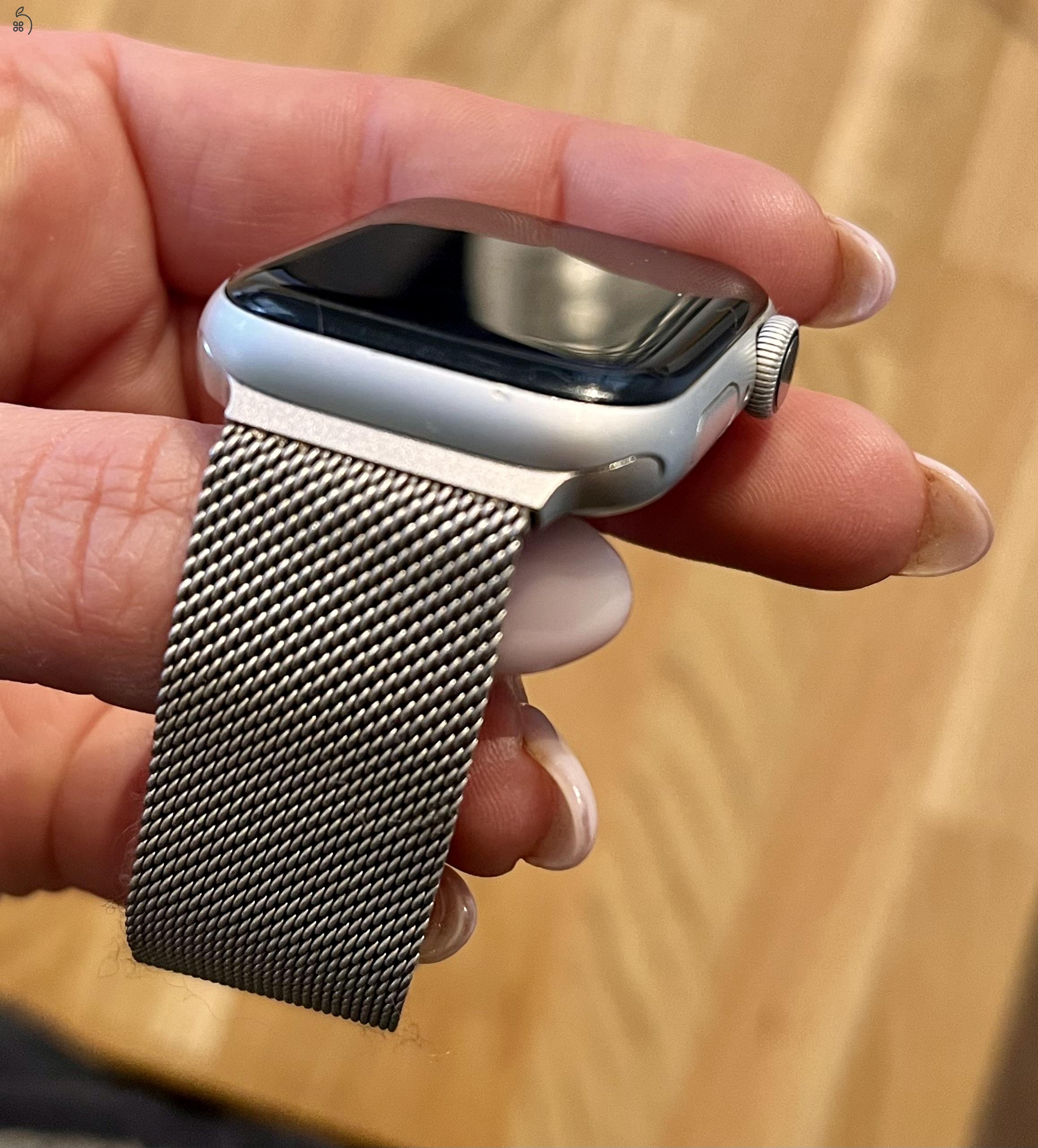 Hibátlan állapotú watch S4