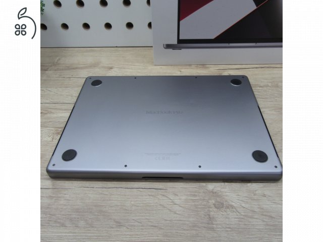 Apple MacBook Pro 14 (2021) 32GB/2TB használt, karcmentes – 90% akku (108 ciklus)