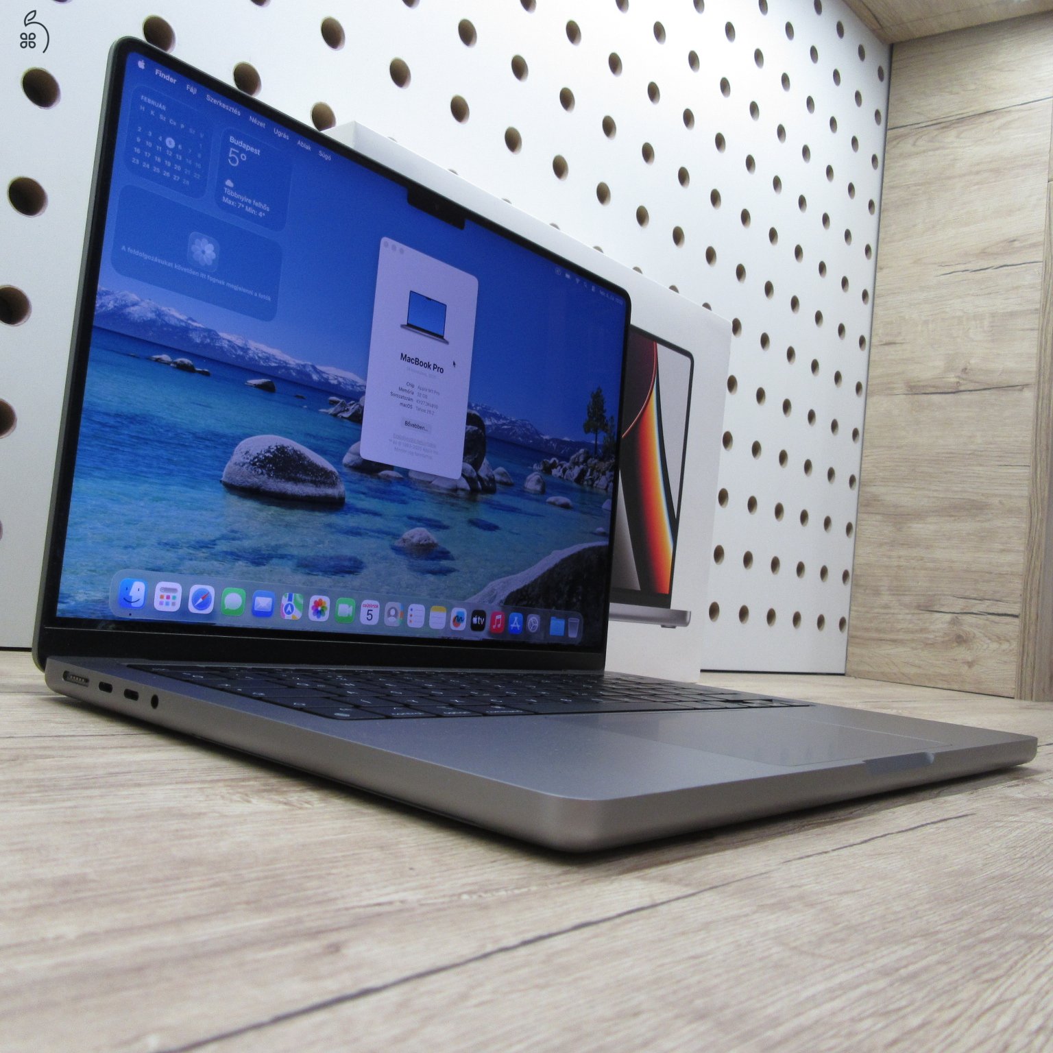 Apple MacBook Pro 14 (2021) 32GB/2TB használt, karcmentes – 90% akku (108 ciklus)
