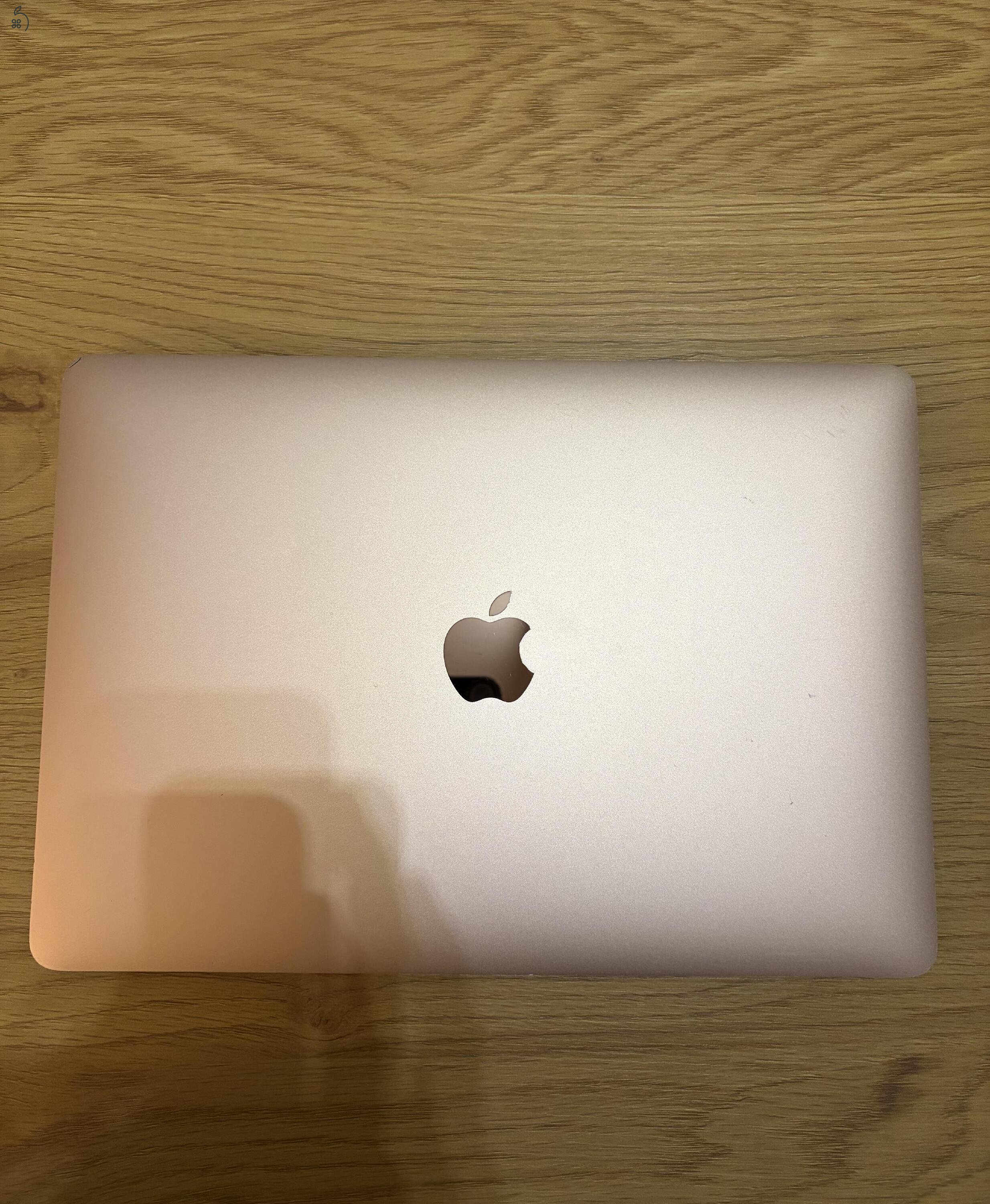 Macbook Air 8GB/256GB