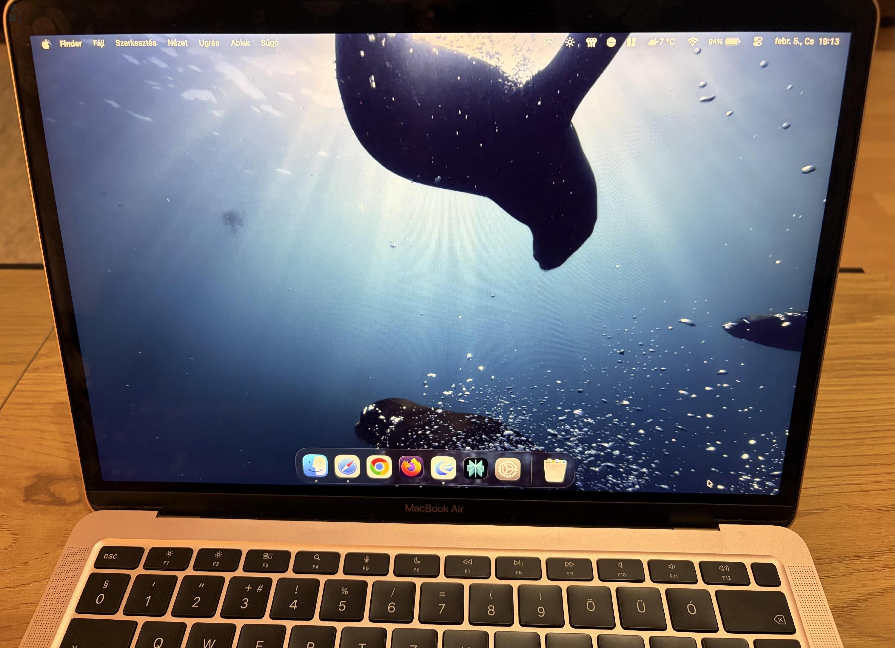 Macbook Air 8GB/256GB