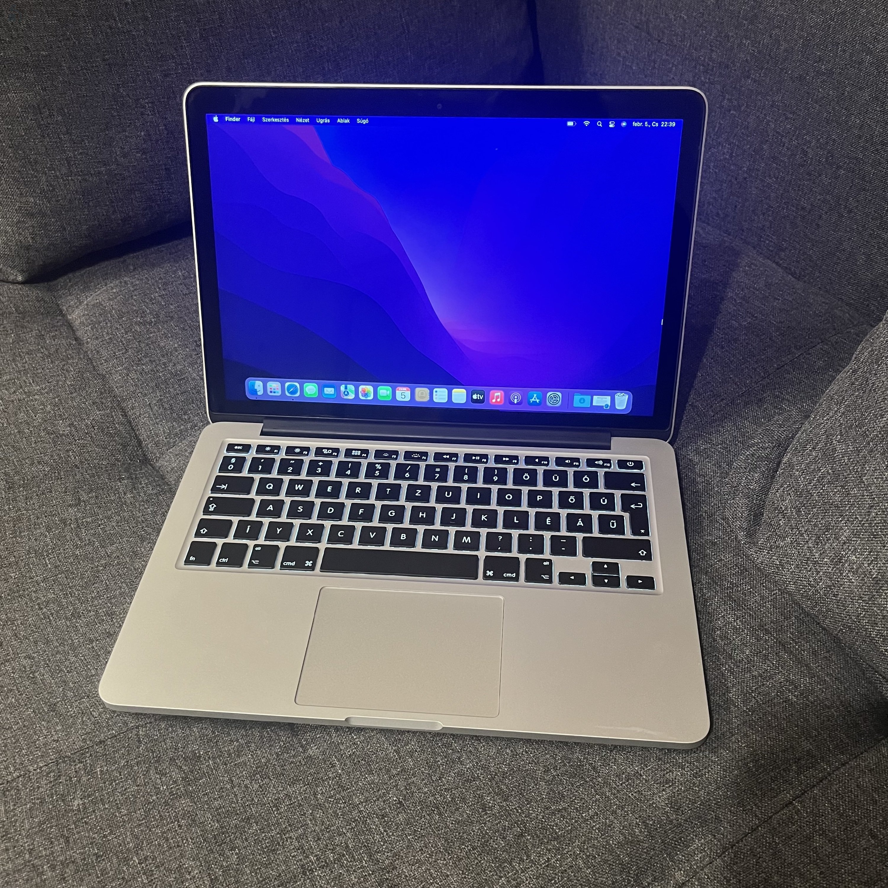 Teljesen jól működő, MacBook Pro Retina 13”, ami frissen lett szervizelve. 