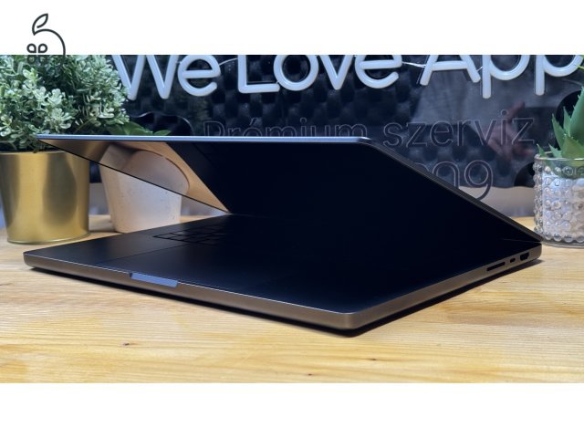 HIBÁTLAN Macbook Pro M3 Pro 36GB/512GB - 1ÉV Garancia