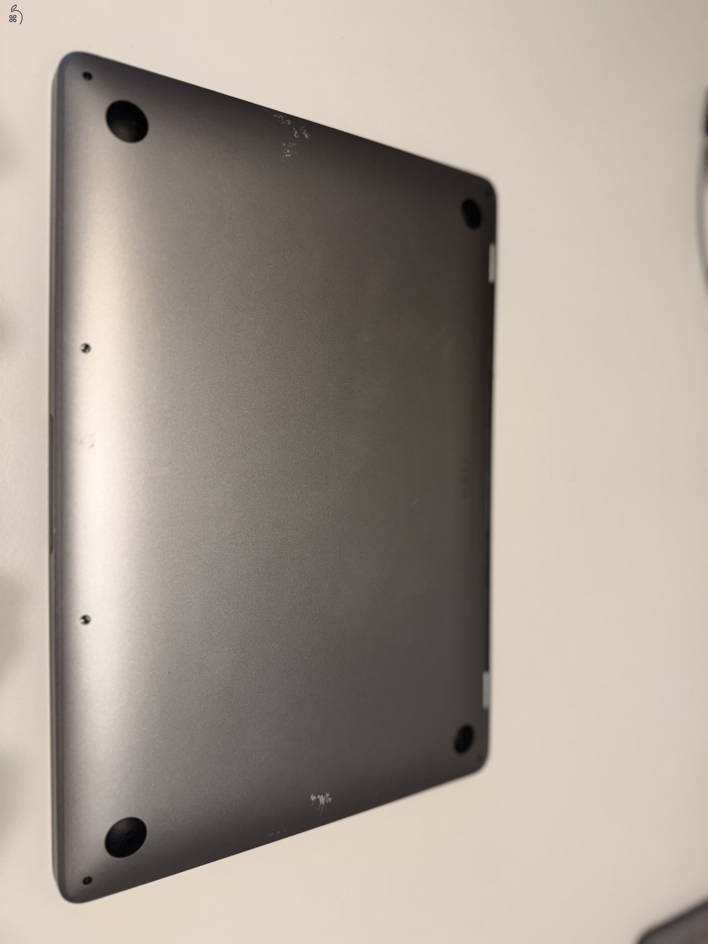 MacBook Pro, 13,3, Retina, 2022, M2, 8GB, 256GB