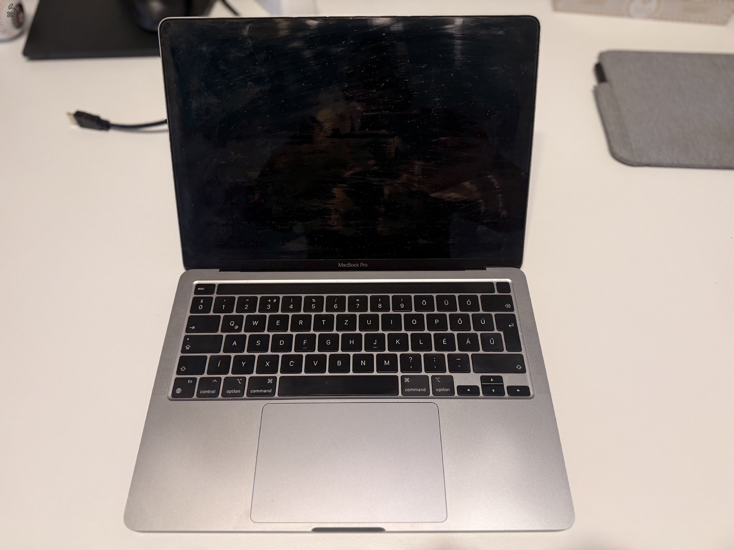 MacBook Pro, 13,3, Retina, 2022, M2, 8GB, 256GB