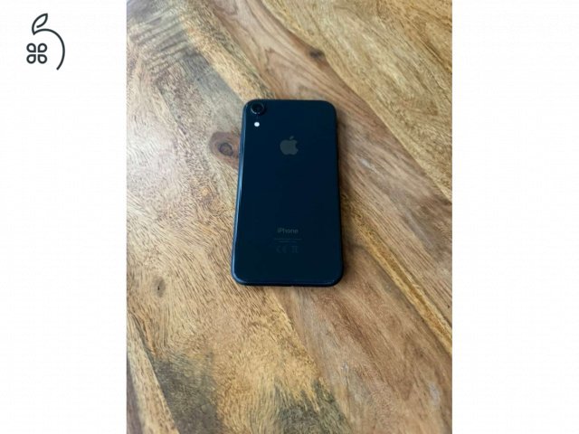 iPhone XR fekete, új aksival