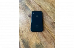 iPhone XR fekete, új aksival