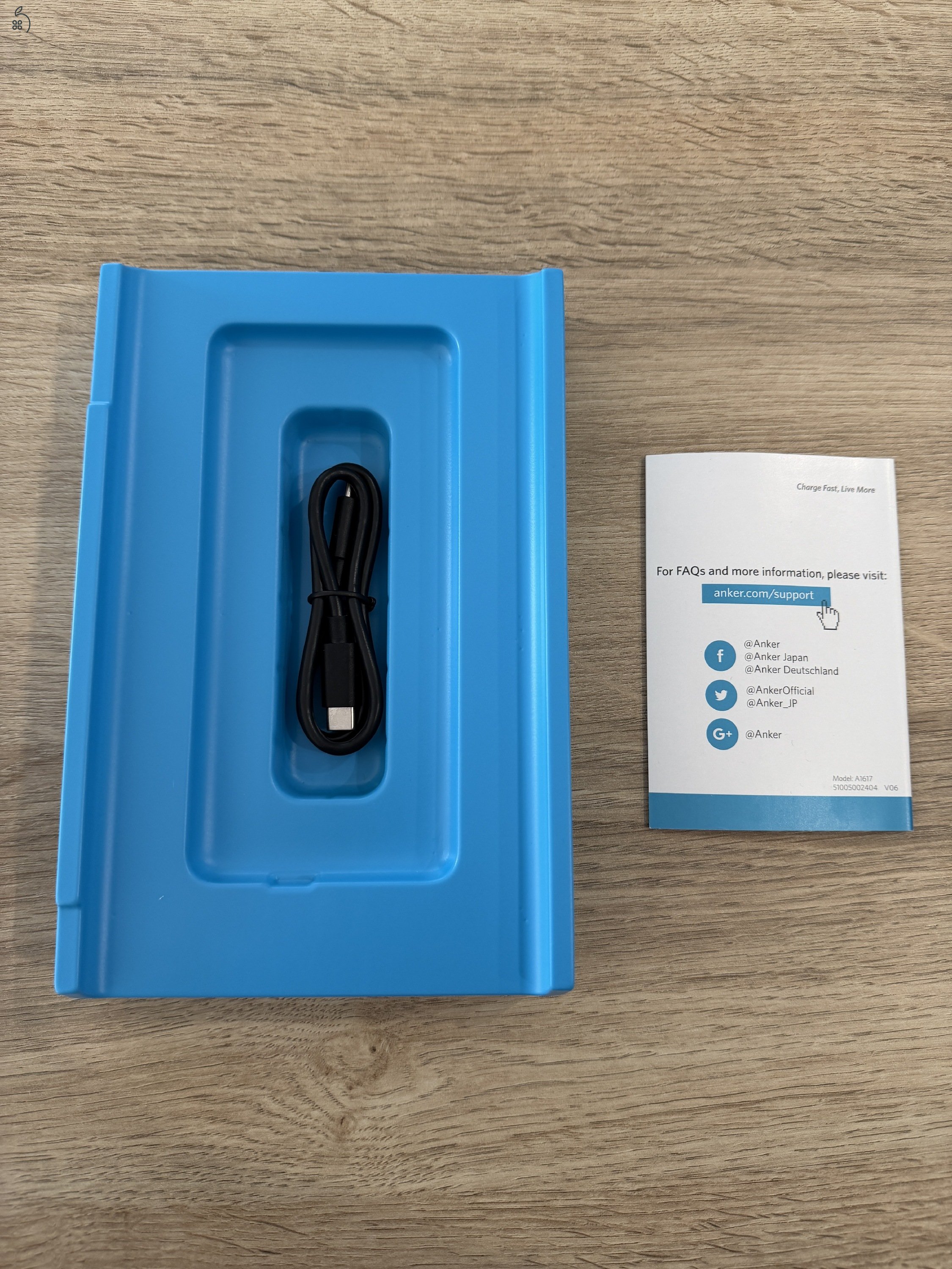 Anker PowerCore III 10K Wireless - Vezeték Nélküli Powerbank