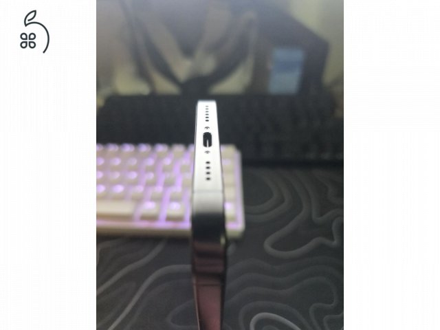 Iphone 16 Pro Max / 100% akku / Garancia