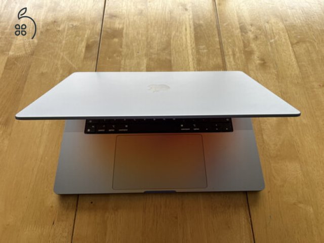 Gyári állapot !! Macbook Pro Retina 16