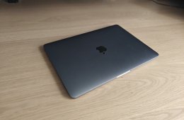 Eladó egy 2017-es MacBook Pro (13)