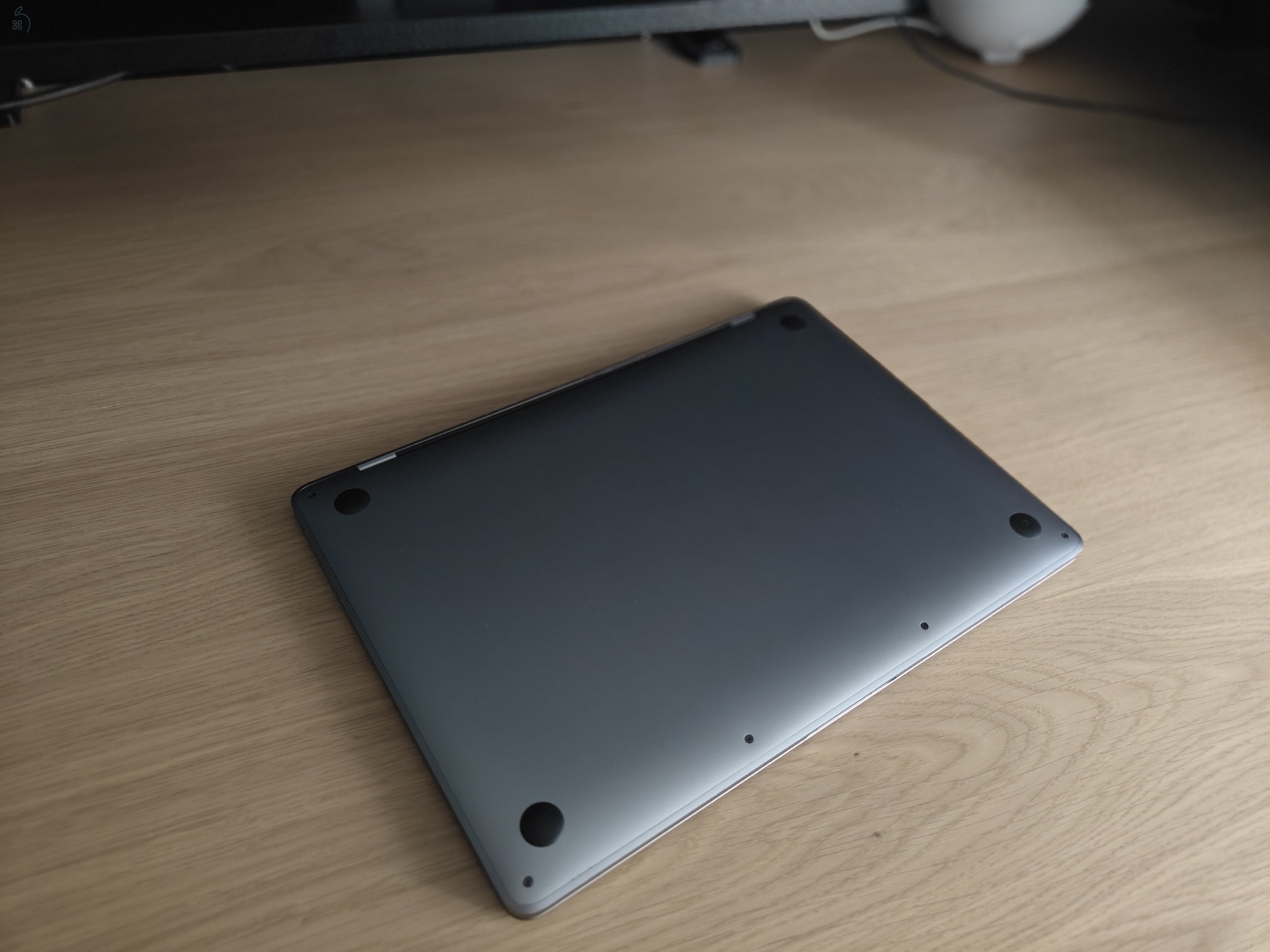 Eladó egy 2017-es MacBook Pro (13)