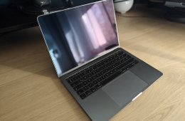 Eladó egy 2017-es MacBook Pro (13)