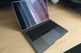 Eladó egy 2017-es MacBook Pro (13)