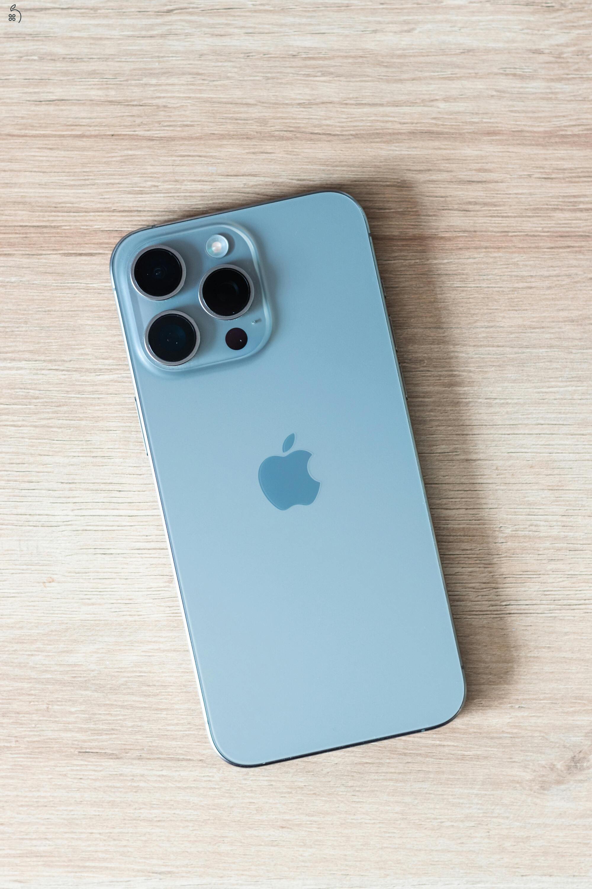 Apple iPhone 13 Pro, Sierra Blue, 256 GB (garanciás) - karcmentes