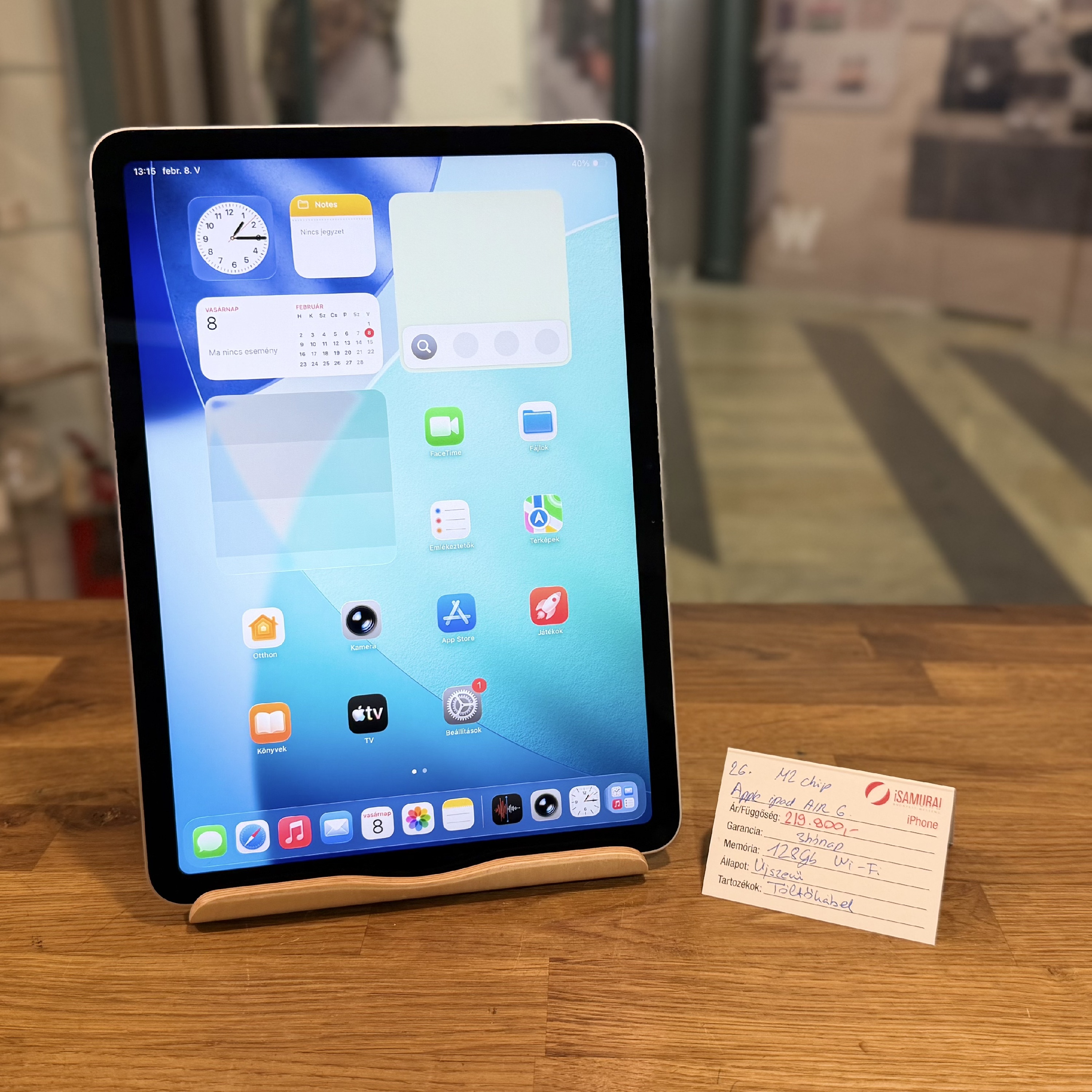 26. Apple iPad Air 6 - 128 GB - Wifi - Silver - Újszerű - M2