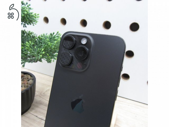 Apple iPhone 15 Pro Max 256GB fekete titán – használt, karcmentes – 90% akku (344 ciklus) – 6 hónap garancia