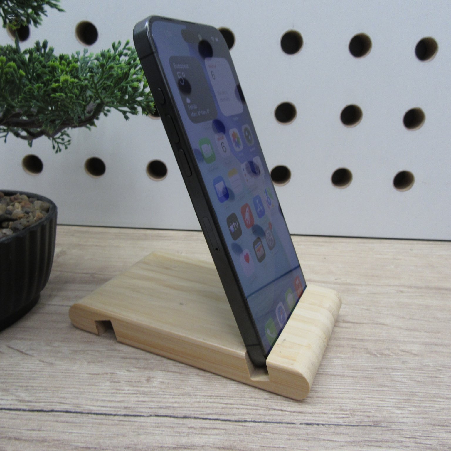 Apple iPhone 15 Pro Max 256GB fekete titán – használt, karcmentes – 90% akku (344 ciklus) – 6 hónap garancia