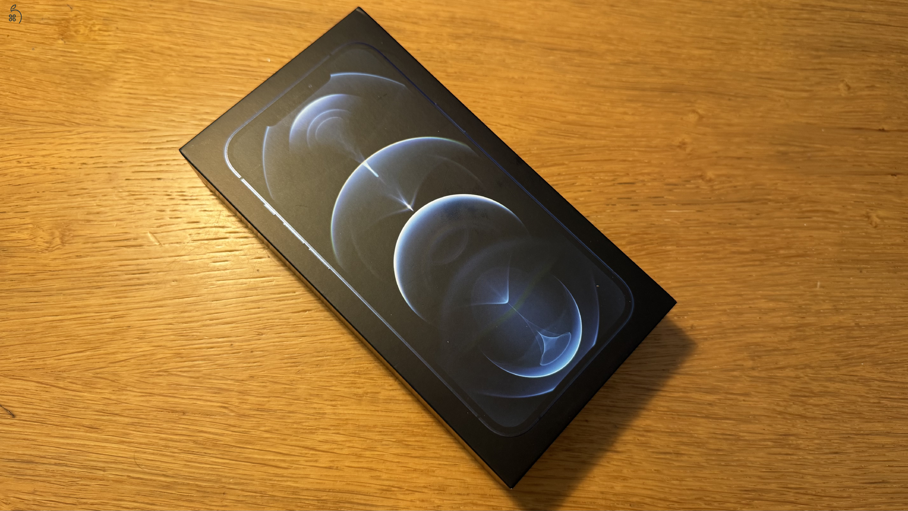 Iphone 12 Pro Max kiváló állapotban, sérülésmentesen, első tulajtól