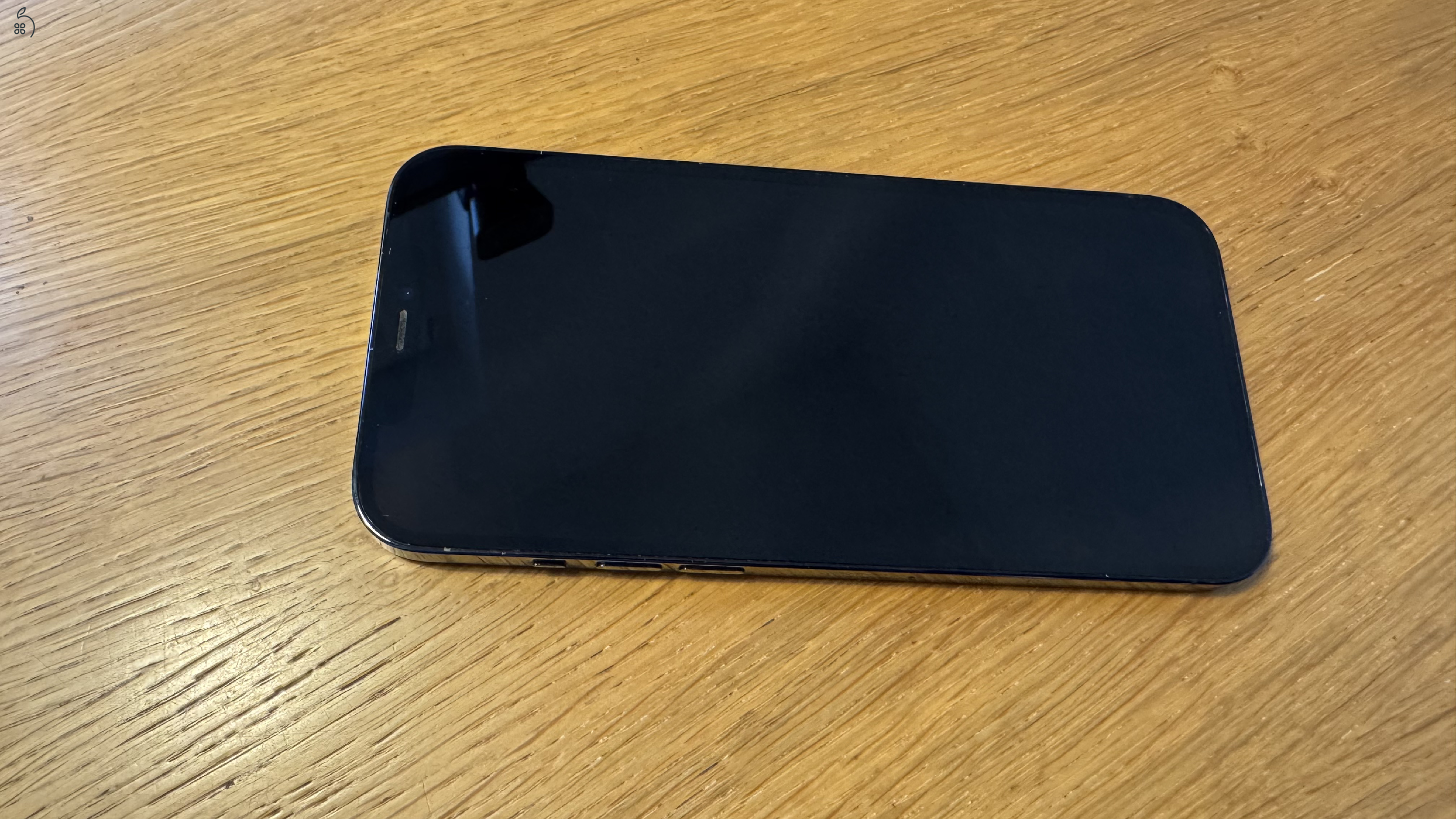 Iphone 12 Pro Max kiváló állapotban, sérülésmentesen, első tulajtól