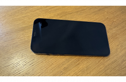 Iphone 12 Pro Max kiváló állapotban, sérülésmentesen, első tulajtól