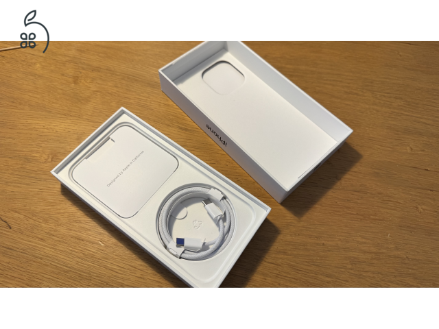 Iphone 15 Pro Max kiváló állapotban, sérülésmentesen, első tulajtól