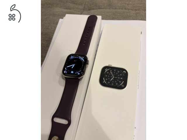 Apple Watch S11 Natúr Titán Cellural  42mm újszerű