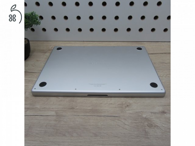 Apple MacBook Pro 16 (2021) 16GB/512GB használt, karcmentes 87% akku, 191 ciklus