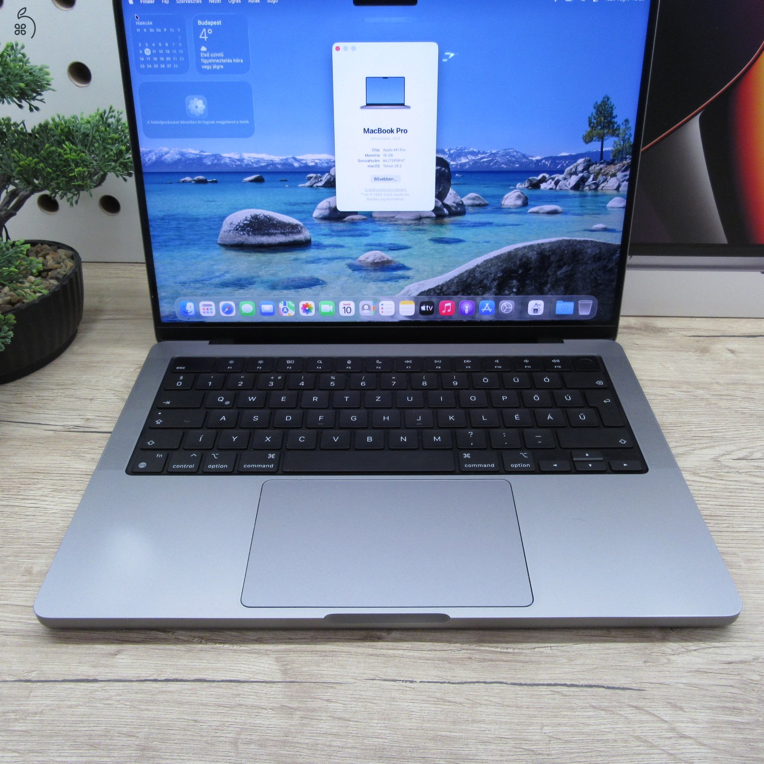 Apple MacBook Pro 14 (2021) 16GB/512GB használt, szép állapot 100% akku , 8 ciklus