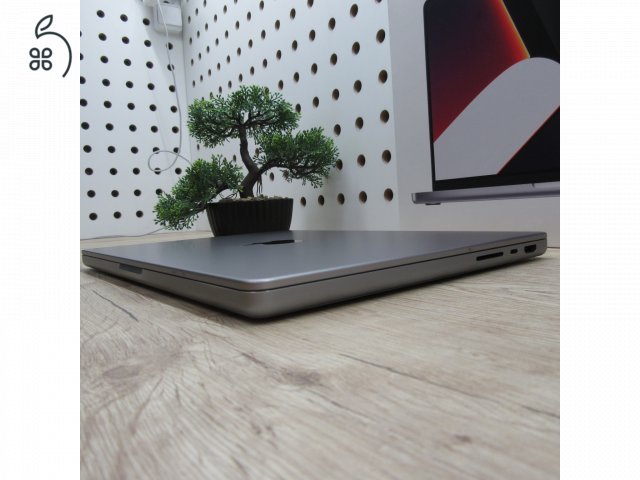Apple MacBook Pro 14 (2021) 16GB/512GB használt, szép állapot 100% akku , 8 ciklus
