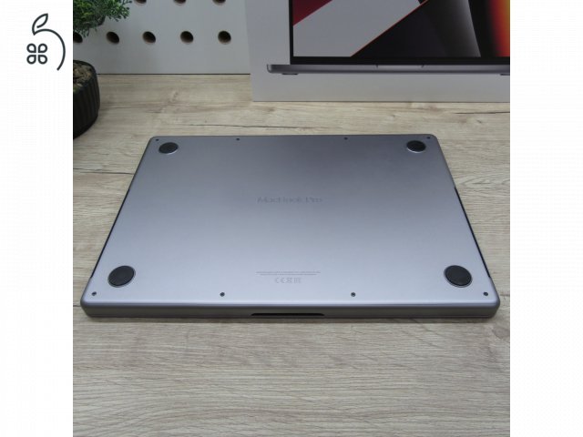 Apple MacBook Pro 14 (2021) 16GB/512GB használt, szép állapot 100% akku , 8 ciklus