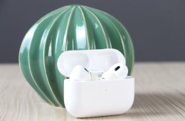 AIRPODS PRO 2 FEHER - HASZNALT, JO ALLAPOT US-7687
