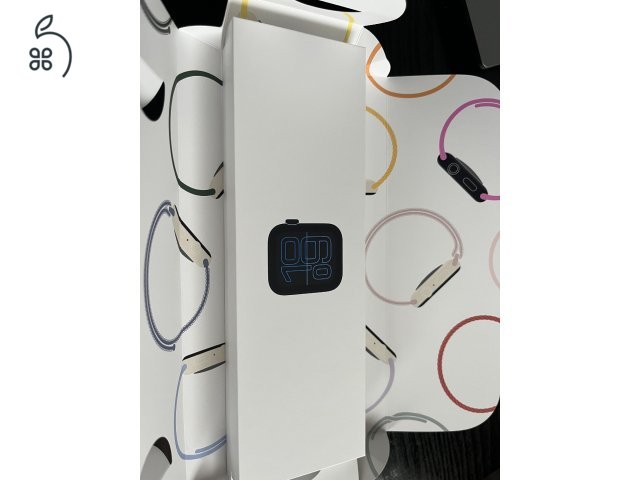 Teljesen új 44 mm es SE3 APple watch eladó