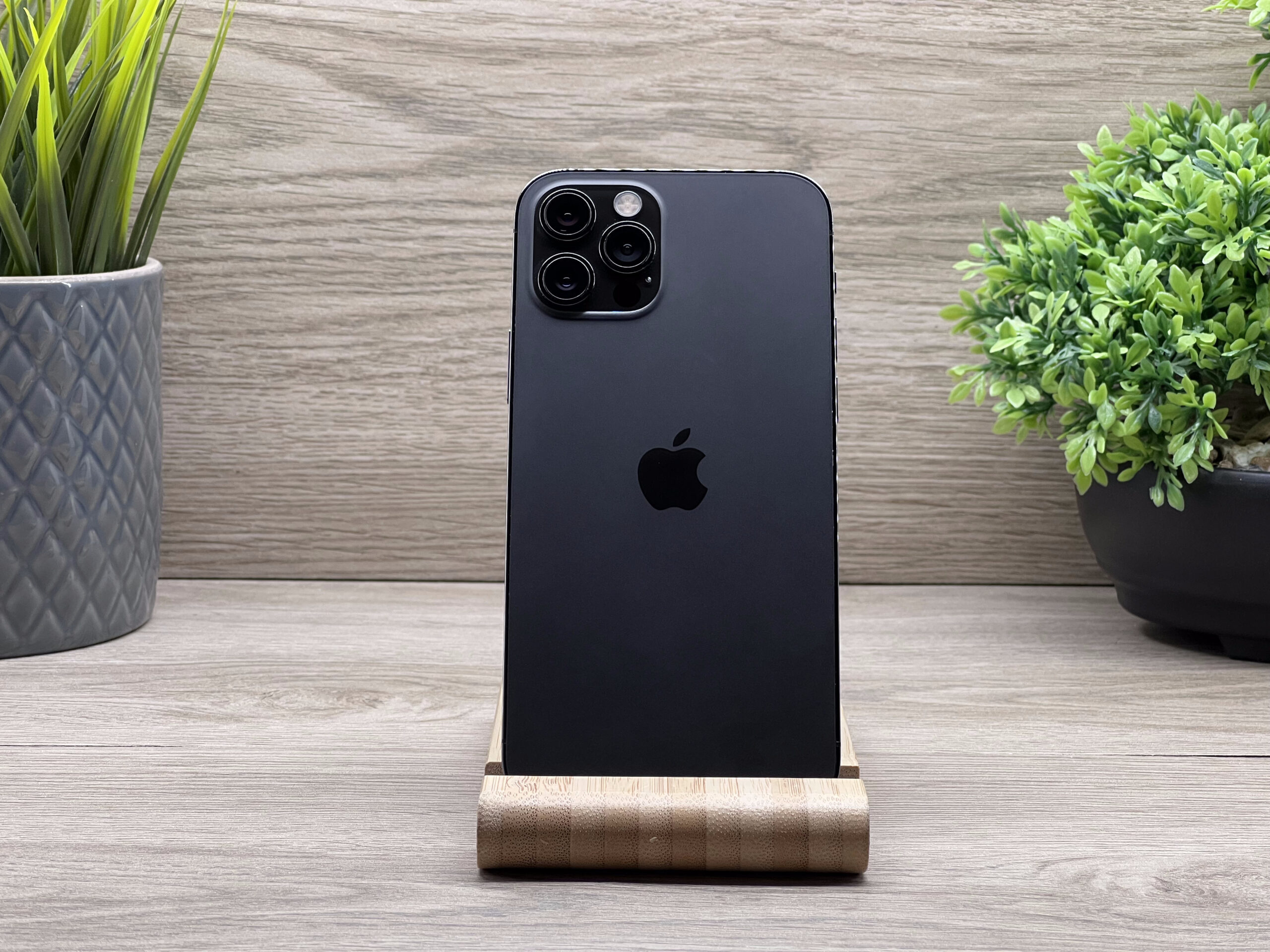 Hibátlan iPhone 12 Pro Graphite 256GB 2 ÉV Garanciával 90%