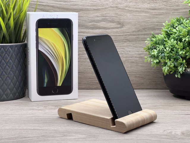 iPhone SE 2020 Black 128GB 2 ÉV Garanciával 100%