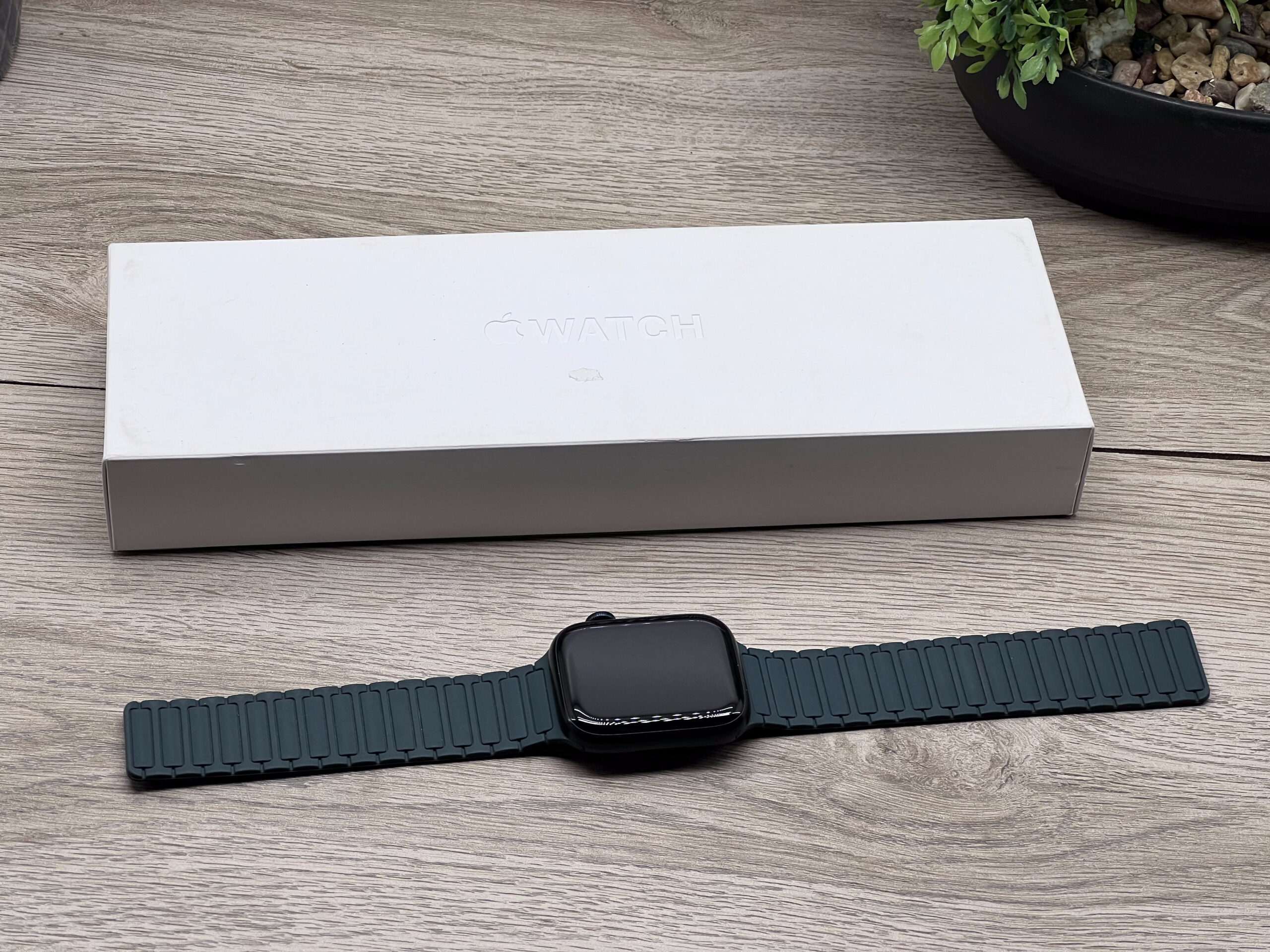 Hibátlan Apple Watch S9 Midnight 45mm 2 ÉV Garanciával