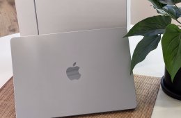Hibátlan MacBook Air M4 2025 Skyblue 13” 256GB 16GB 2 ÉV Garanciával